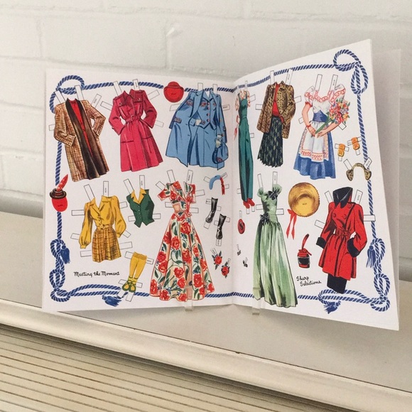 Never Used-Brand New 2010 Classic Old Style Girl Friends Paper Doll Project - Picture 5 of 6